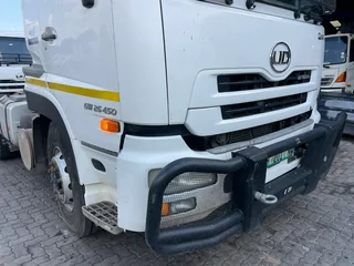 2015 UD Quon GW26.450