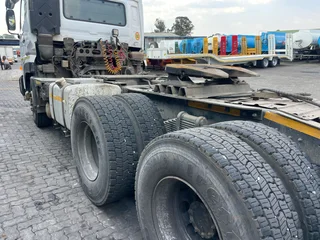 2015 UD Quon GW26.450