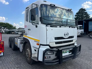 2015 UD Quon GW26.450