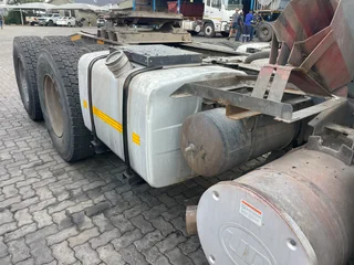 2015 UD Quon GW26.450