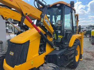 2023 JCB 3DX 4x4 TLB