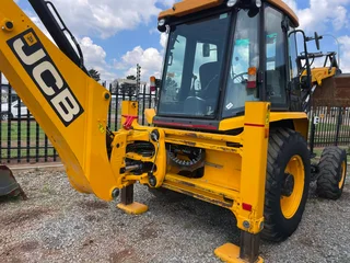 2023 JCB 3DX 4x4 TLB