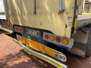 2018 SA Truck bodies super link tautliner