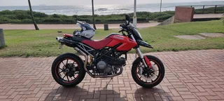 2012 Ducati Hypermotard 796 cc