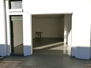 Mini warehouse in secure property