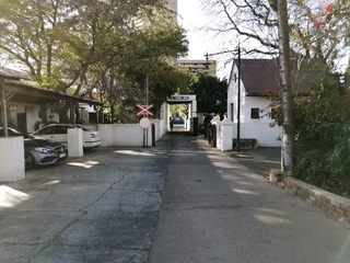 Mini warehouse in secure property