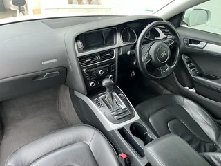 2013 Audi A5 2.0T Quattro S-Tronic 179500km