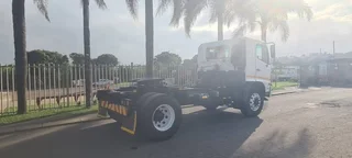 2015 HINO 500 1726 4x2 TRUCK TRACTOR