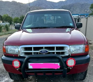 FORD RANGER XLT 4*4 NEW ENGINE IMMACULATE CONDITION 061*940*7567