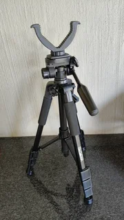 Varotec Tripod 54-150 Ideal deadrest tripod for secure long shots