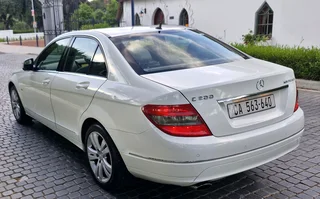 Mercedes-Benz C200k Avantgarde Automatic