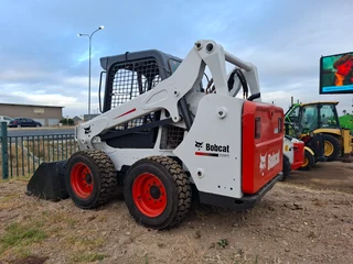 2014 Bobcat S590 Skidsteer