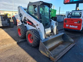 2017 Bobcat S650HF Skidsteer (Enclosed Cab)