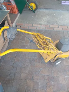 ELECTRIC LAWN MOWER TRIM RITE