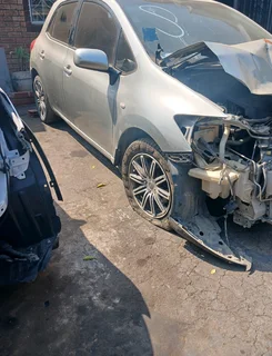 Toyota Auris 2010 striping for spares