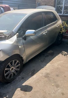 Toyota Auris 2010 striping for spares