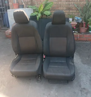 Toyota quest seats 2015 model 0797280137