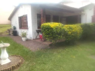 Pinetown  garden cottage to let