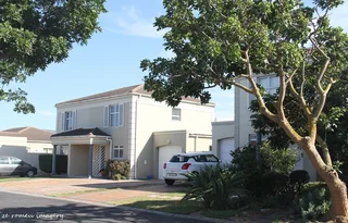 Furnished 2 Bedroom, In Secure Complex, 24 Hr Security.