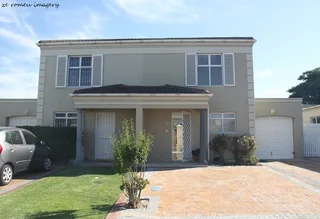 Furnished 2 Bedroom Duplex.