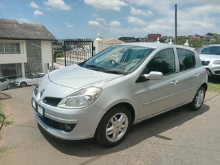 2009 Renault clio 3 automatic