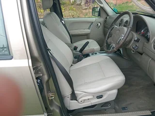 2006 jeep cherokee 2.8crd automatic