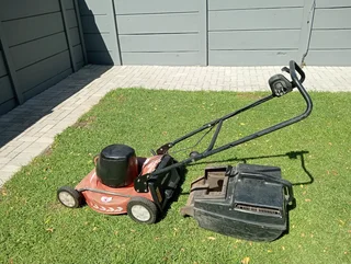 Professional Hi Vac Electric Lawnmower