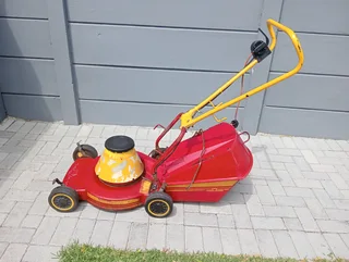 Lawnmower Electric Wolf Cast Iron Chassis