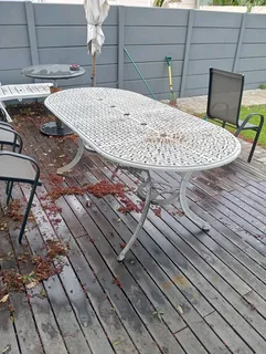 Cast Aluminium 6 Seater Table