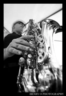 Vibrate Saxophone Rhythmical Music