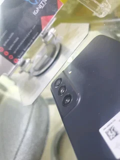 Samsung  S21 fe - Dual Sim - Like New!