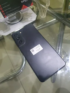 Samsung  S21 fe - Dual Sim - Like New!