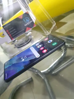 Samsung  S21 fe - Dual Sim - Like New!