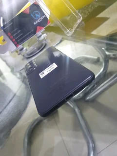 Samsung  S21 fe - Dual Sim - Like New!