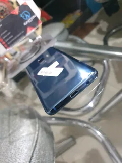 Samsung S9 - Blue - Like New!