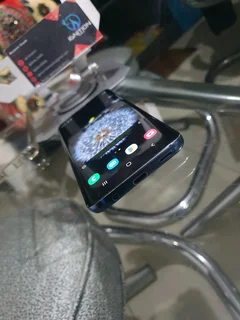 Samsung S9 - Blue - Like New!