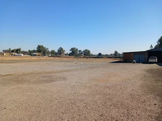 2.8ha Agricultural Plot with Warehouse, Income &amp; Utilities – R4.8 Million – Petit, Benoni