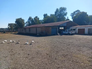 2.8ha Agricultural Plot with Warehouse, Income & Utilities – R4.8 Million – Petit, Benoni