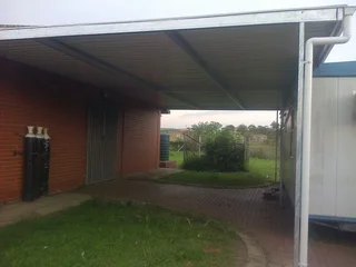 Awnings and Blinds - Cleaning the professional way