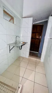 Bachelor Pad to Rent - Farningham Ridge Sarnia R4,900