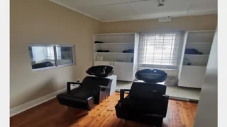 Building for sale in Bulwer Road