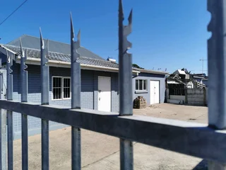 Building for sale in Bulwer Road