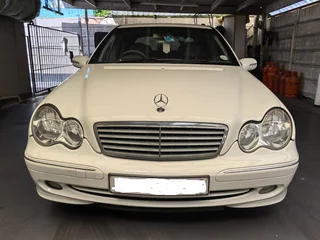 2004 Mercedes-Benz C-270 CDI