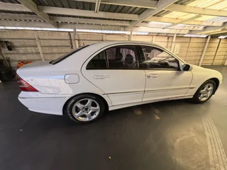 2004 Mercedes-Benz C-270 CDI