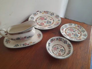 Vintage Orient Plates and bowls in lovely Condition. produced by Myott Staffordshire. England.
