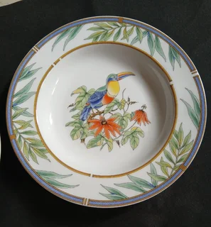 Japanese fine China. Paradise Collection of Toucans. Perfect condition