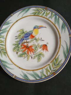 Japanese fine China. Paradise Collection of Toucans. Perfect condition