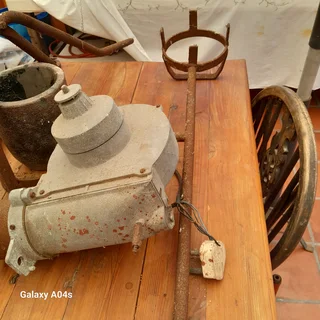 Crucible for bronzing