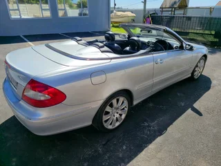2006 Mercedes CLK350 Convertible excellent condition