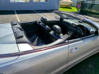 2006 Mercedes CLK350 Convertible excellent condition